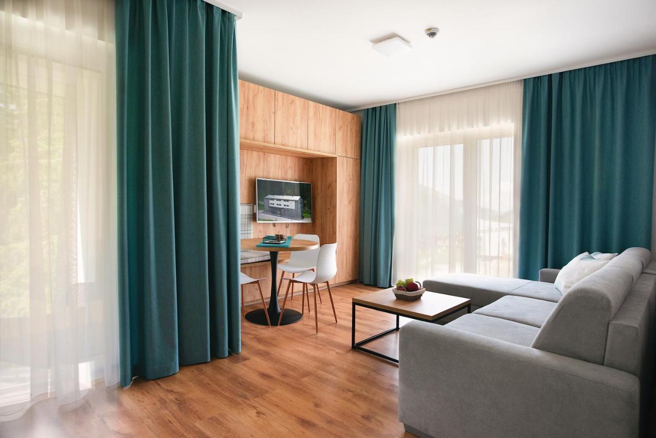 דמנובסקה דולינה Apartmany Stiavnica & Durkova - Galeria Apartments Jasna Lucky מראה חיצוני תמונה
